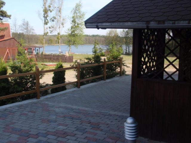 Agroturystyka Nad Jeziorem Sopien Brzozie Exteriör bild